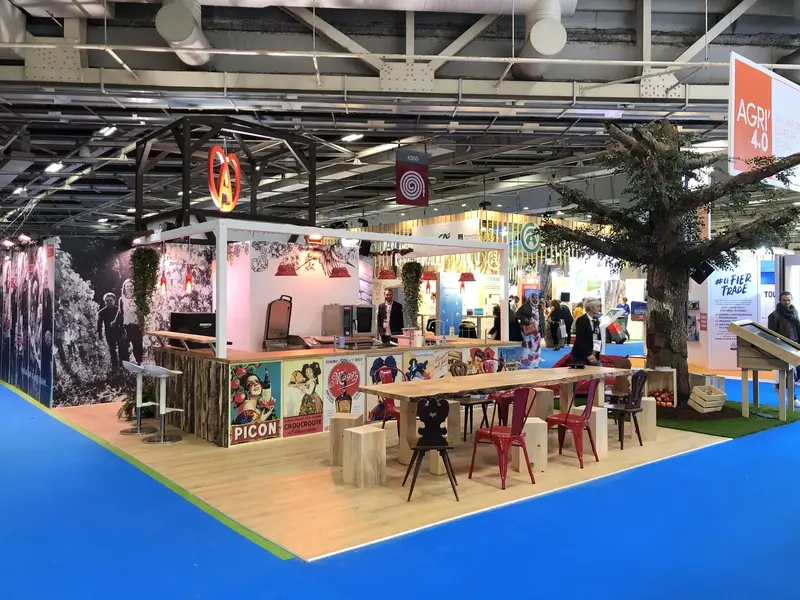 Stand immersif — grand salon — réalisation O’com, agence de communication à Strasbourg